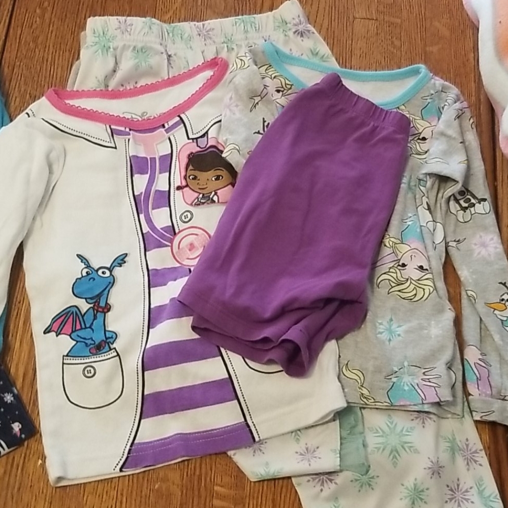 Random PJ bundle - Picture 3 of 7